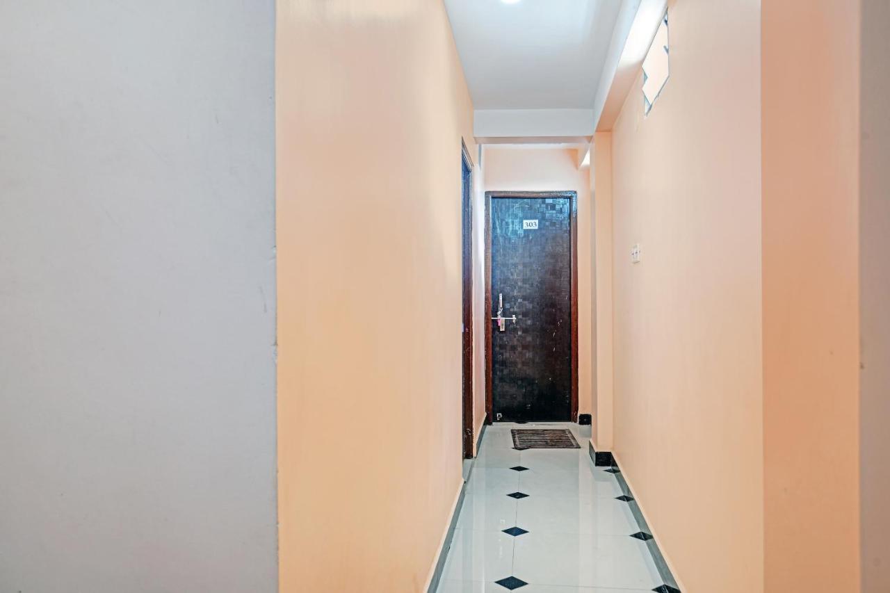 Vaccinated Staff - Oyo 79454 Shree Laxmi Palace Ujjain Exterior photo